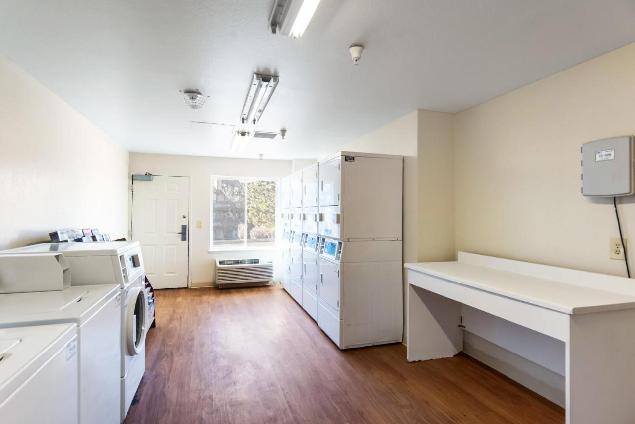 Hometowne Studios By Red Roof Colorado Springs - Airport Extérieur photo