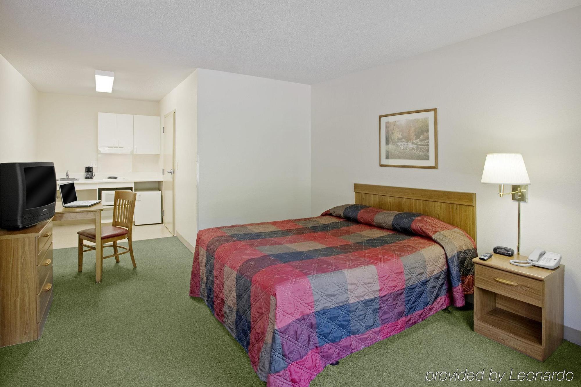 Hometowne Studios By Red Roof Colorado Springs - Airport Extérieur photo