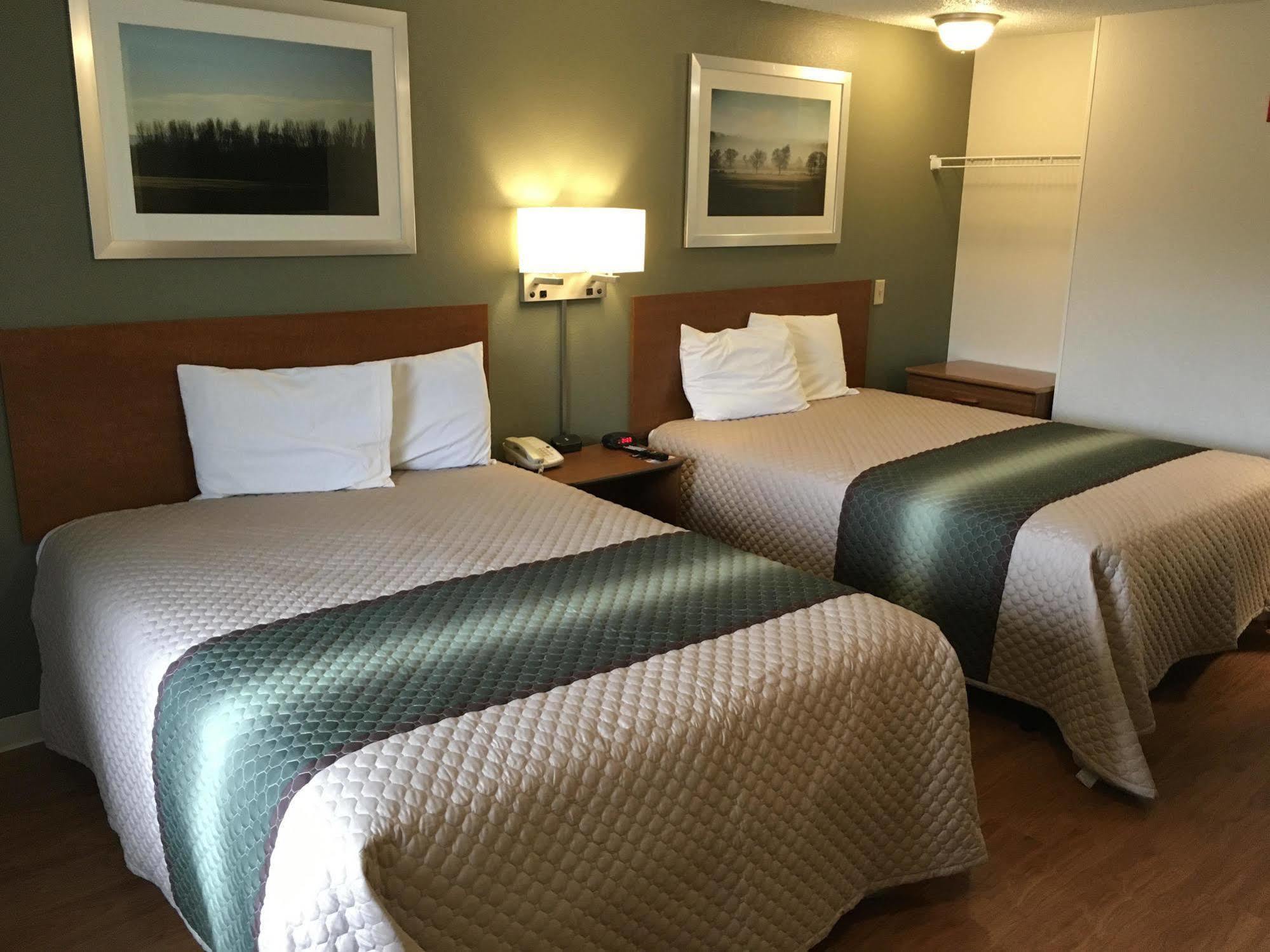 Hometowne Studios By Red Roof Colorado Springs - Airport Extérieur photo